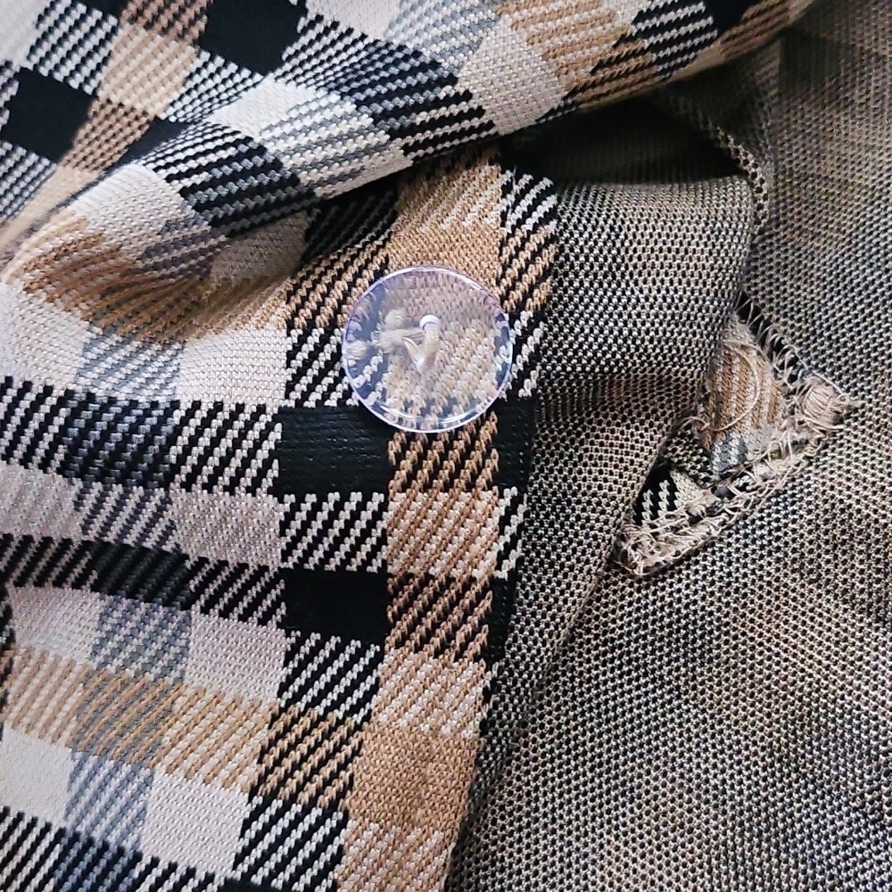 Maurices Caramel, Tan, and Brown Checkered Blazer NWOT - Picture 16 of 16